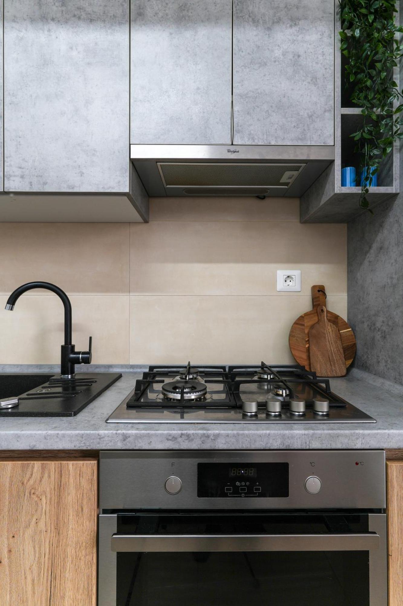 Amalia - Quiet 1Br Apartment With Parking & Wi-Fi Бухарест Экстерьер фото